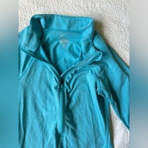 Nike Dri Fit Quarter Sleeve Pullover